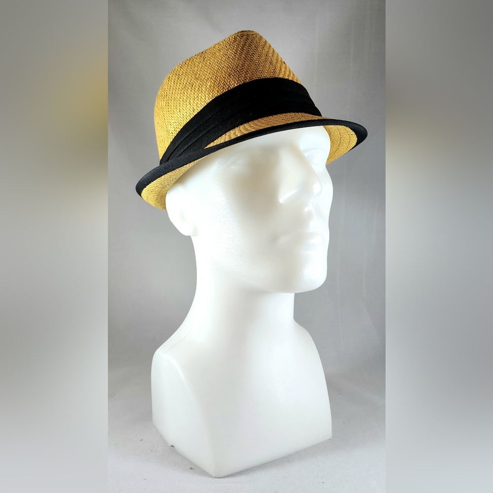 Stingy Brim Style Straw Fedora with a black band, Brown, S/M size